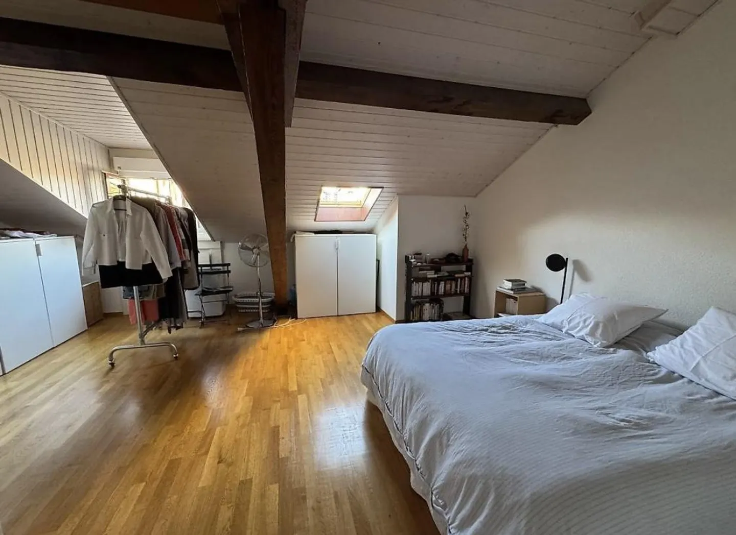 Bright 4-Room Apartment - Photo 3 of 6