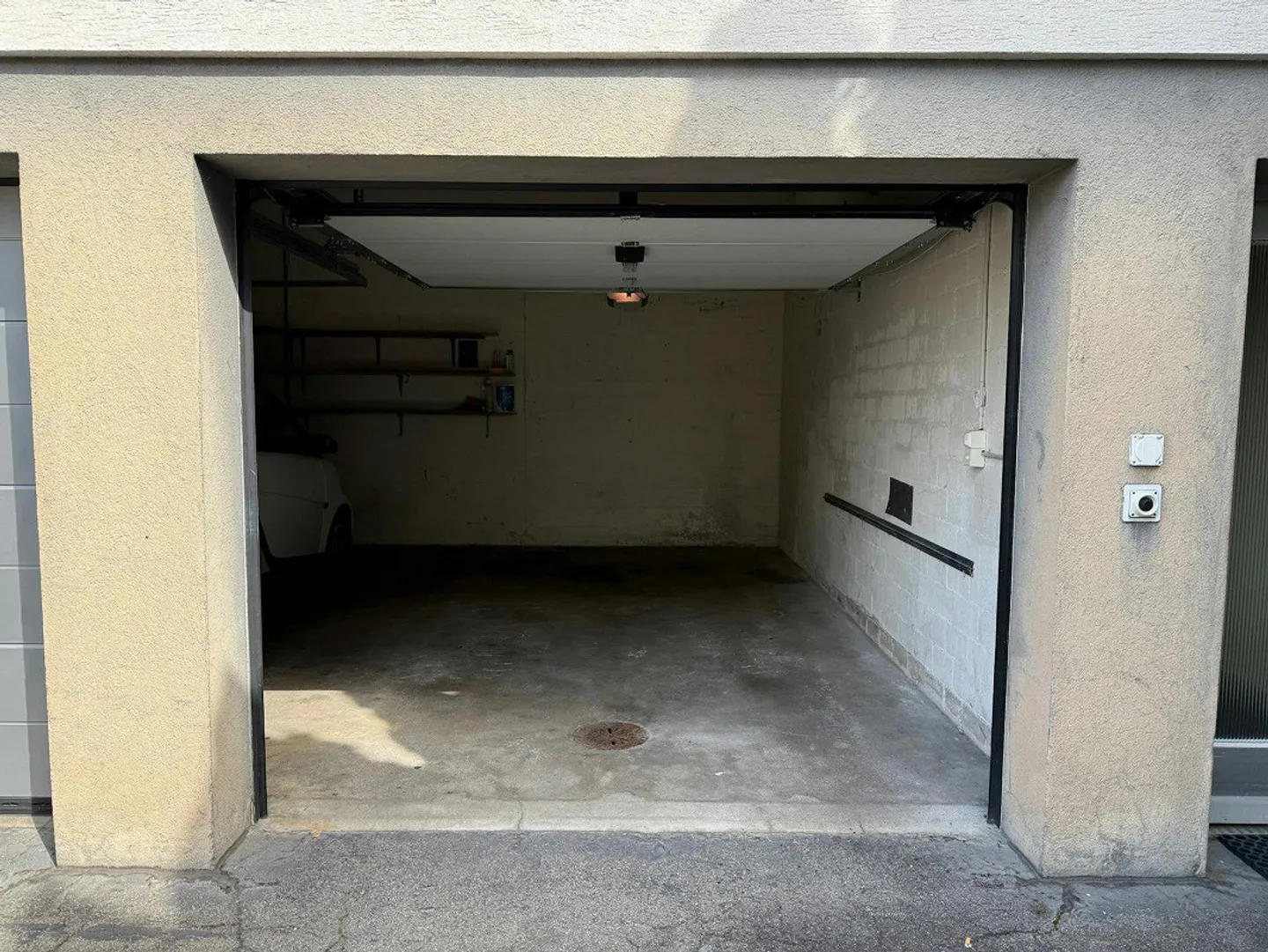 Single garage for rent - Photo 4 of 4