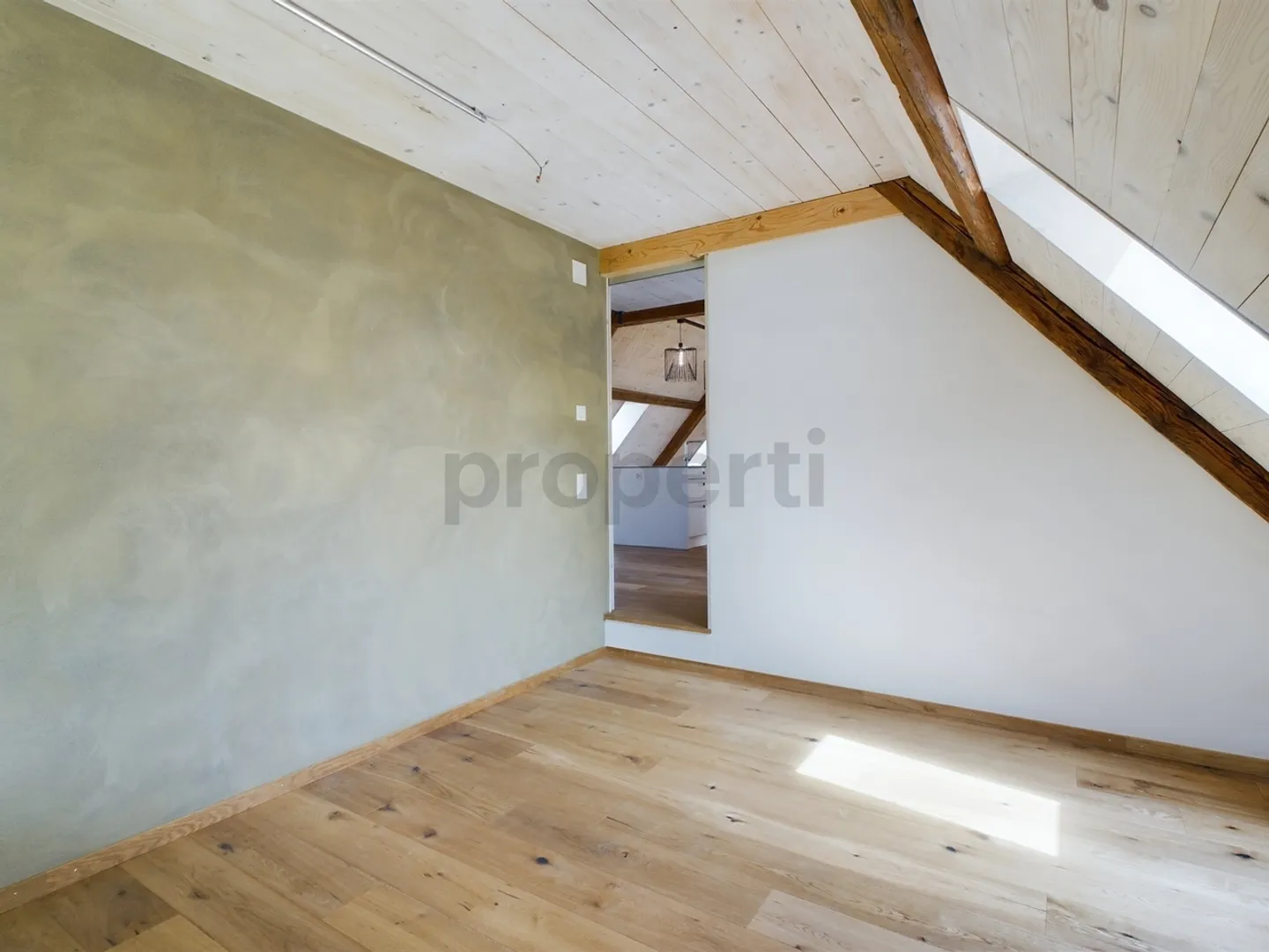 Charmante Dachwohnung in Bätterkinden - Foto 9 von 13