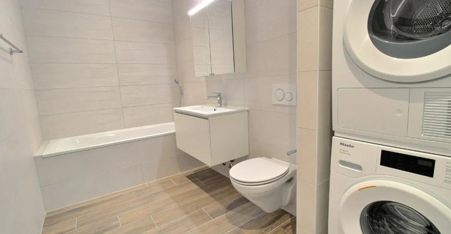 New 4.5-room apartment for rent - Photo 8 of 12