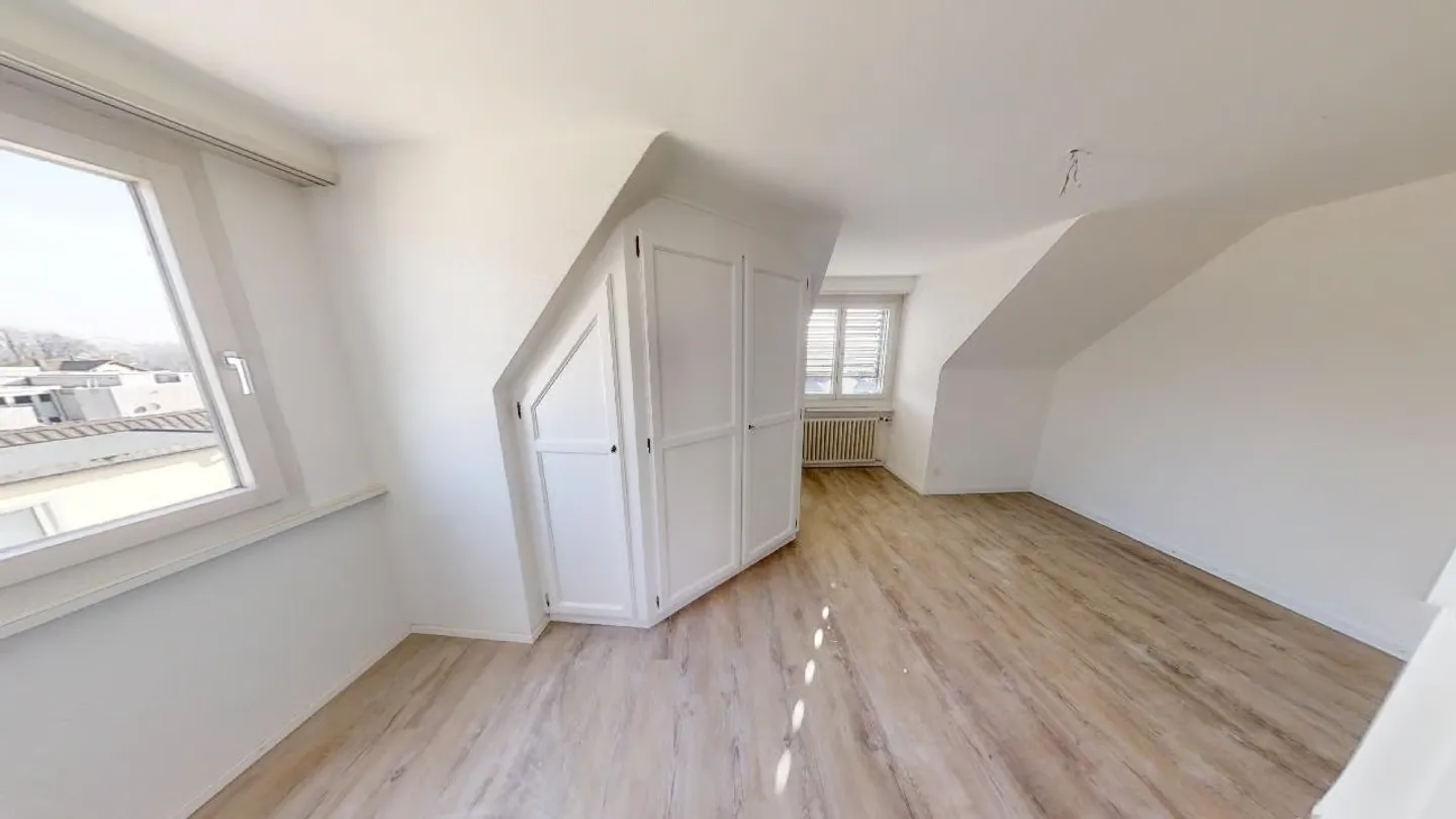 Renovated Attic Duplex Apartment on the Boulevard: 500m to Konstanz, 700m to the Train Station - Photo 1 of 6