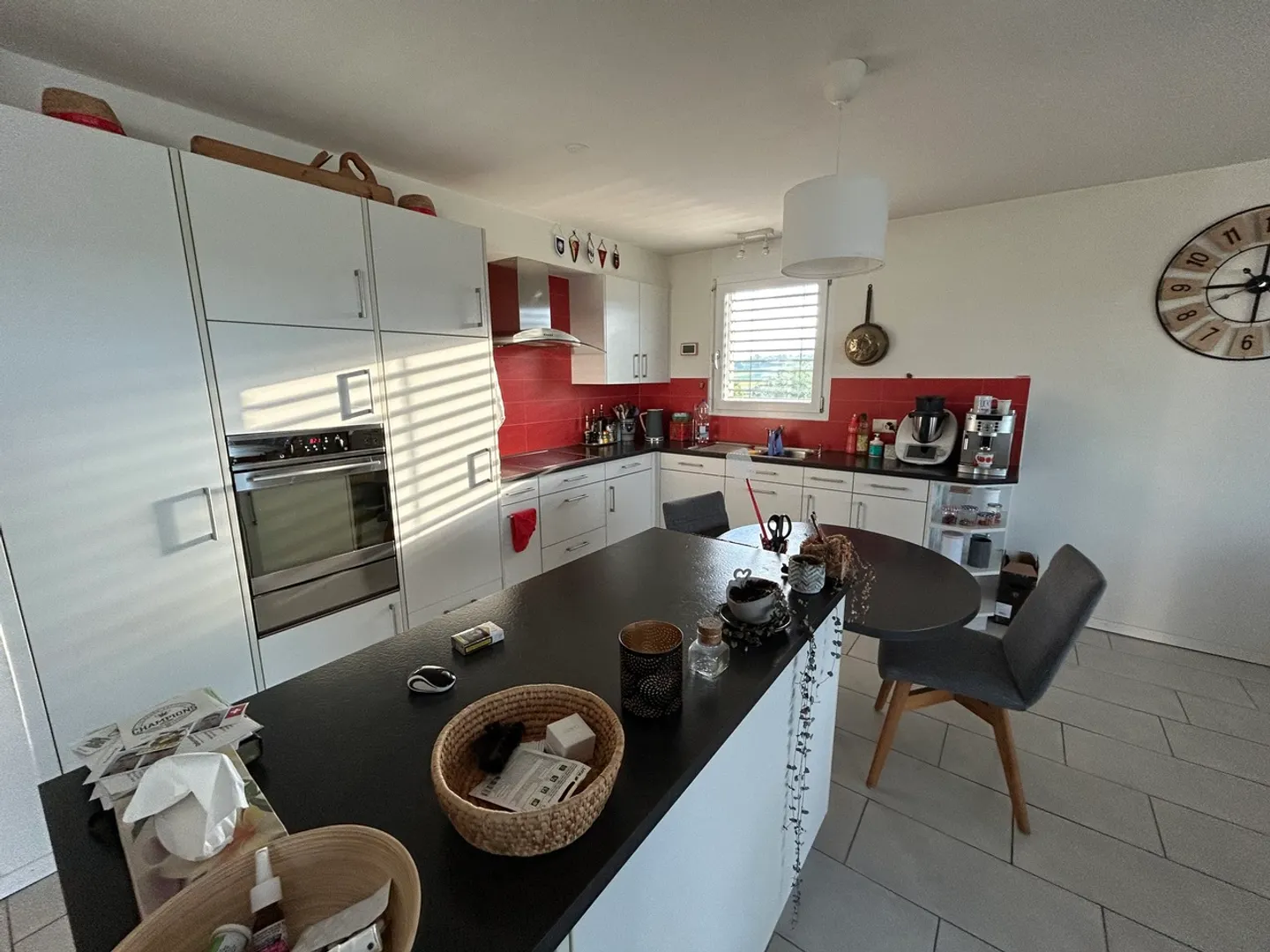 Spacious Apartment with Large Balcony - Photo 3 of 12