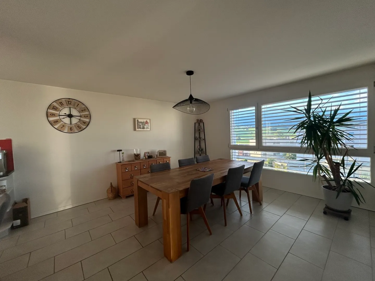 Spacious Apartment with Large Balcony - Photo 4 of 12