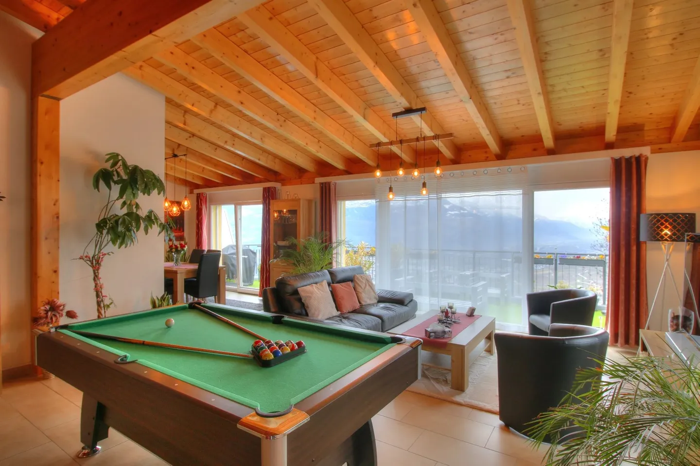 Charming Apartment in Chandolin - Photo 1 of 14