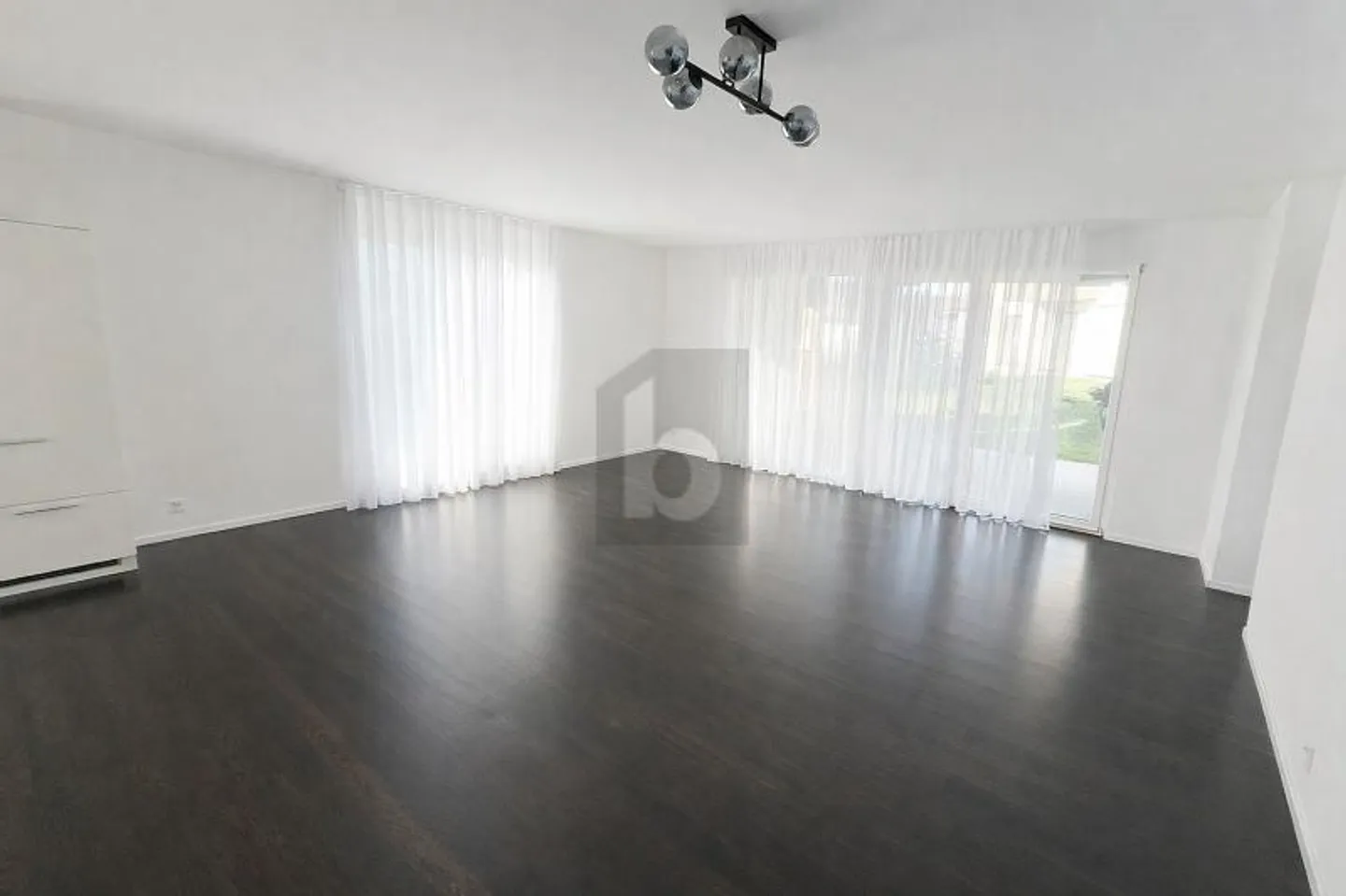 Appartement moderne 3.5 pièces - Photo 2 sur 6