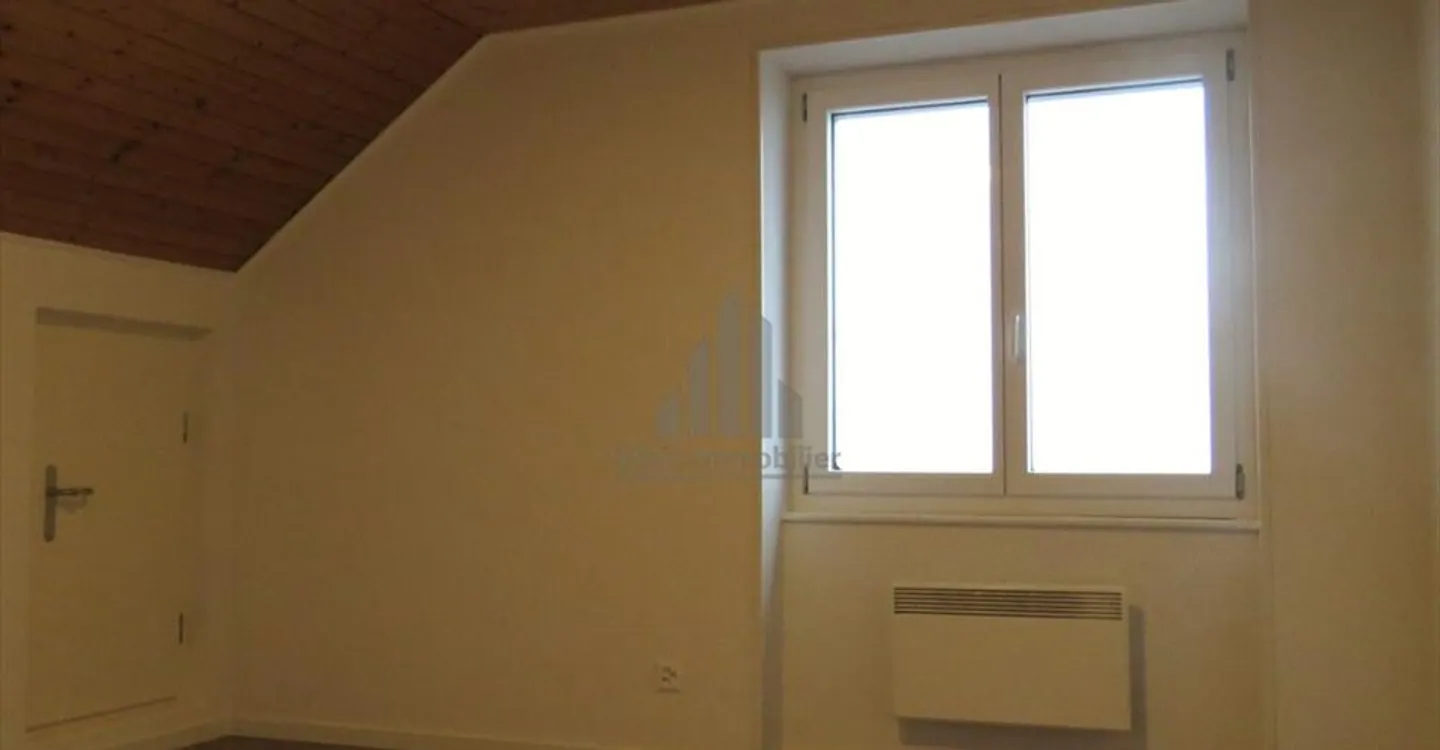 Appartement familial de 4.5 pièces en duplex  Vue lac et montagnes - Photo 10 of 12