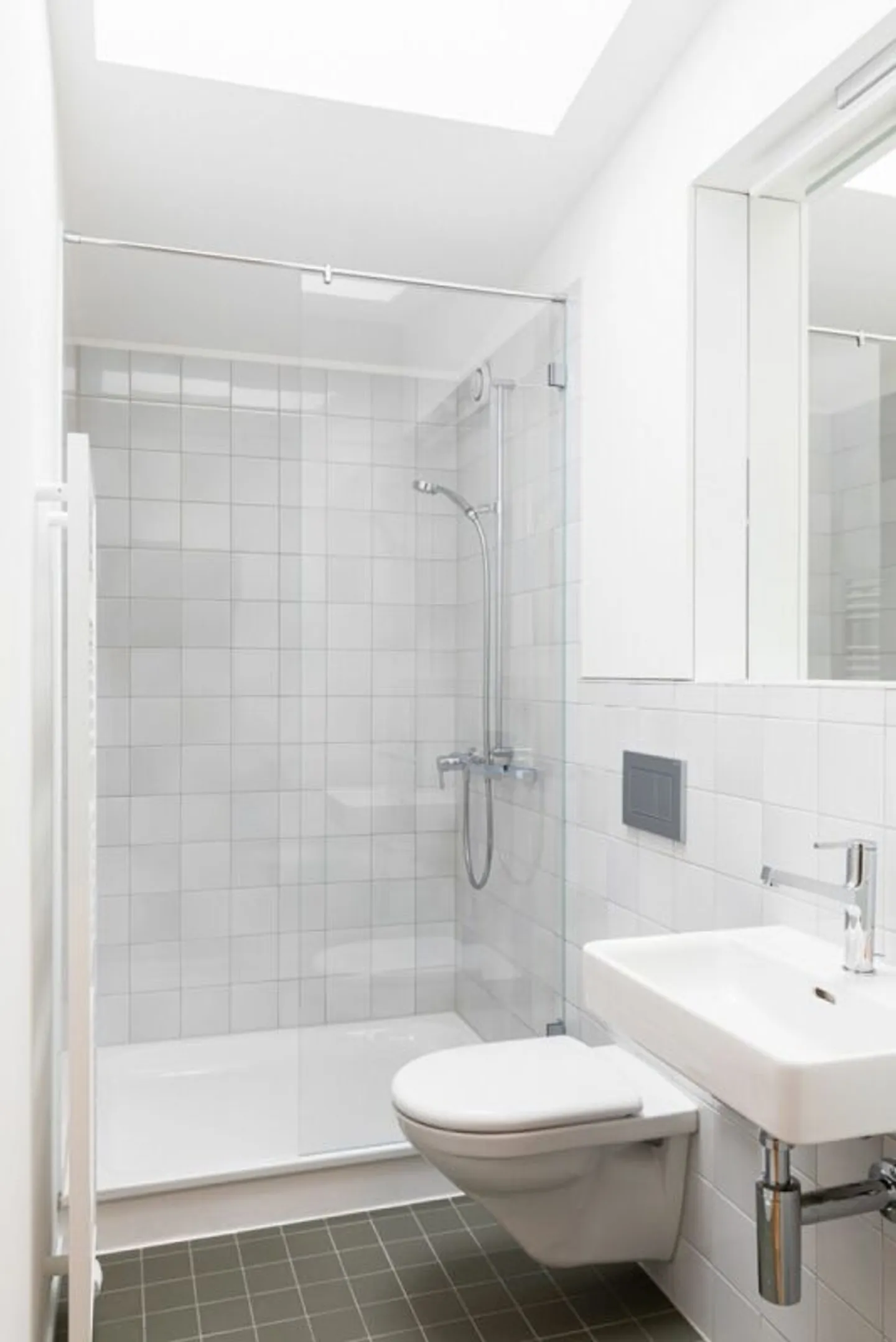 Modern equipped 4 1/2-room maisonette apartment in the center of Gundeli - Photo 5 of 7