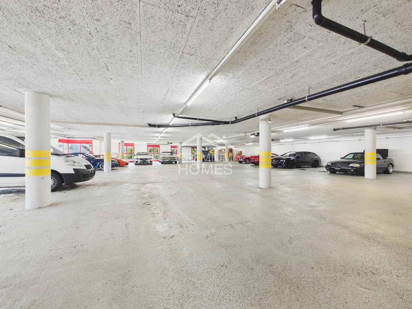 Modern Commercial Space in Glarus - Photo 9 of 11