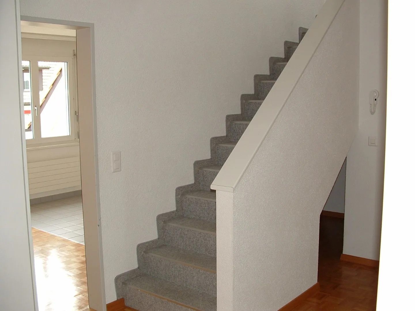 Spacious 4.5-room maisonette apartment in a well-kept residential area - Photo 7 of 9