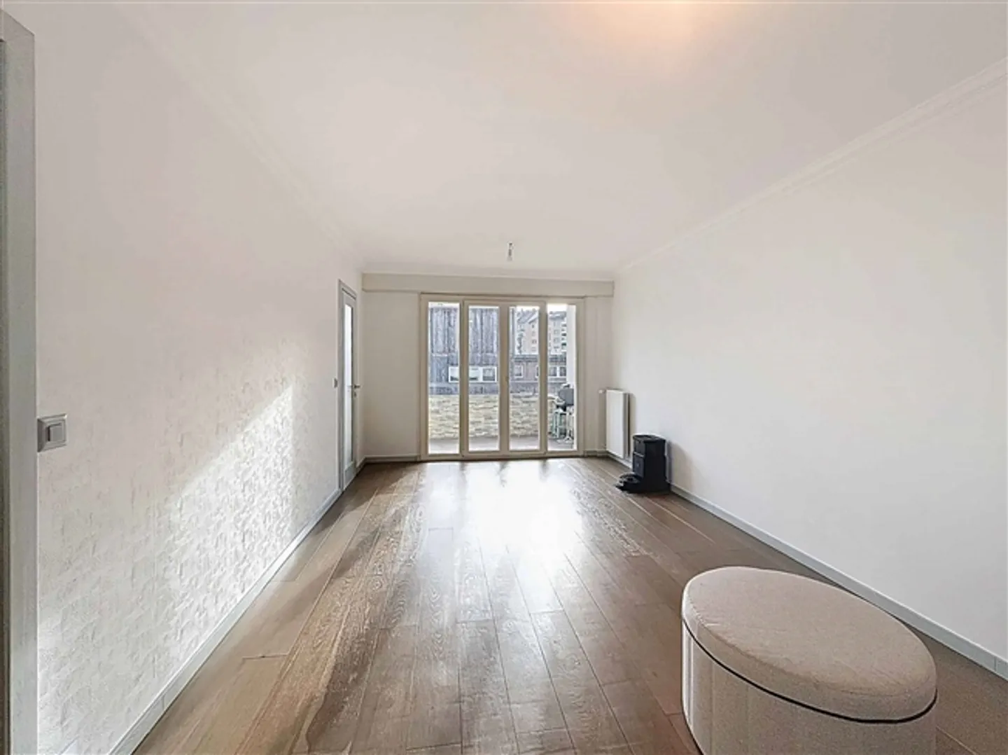 Helle renovierte Wohnung - Foto 3 von 11