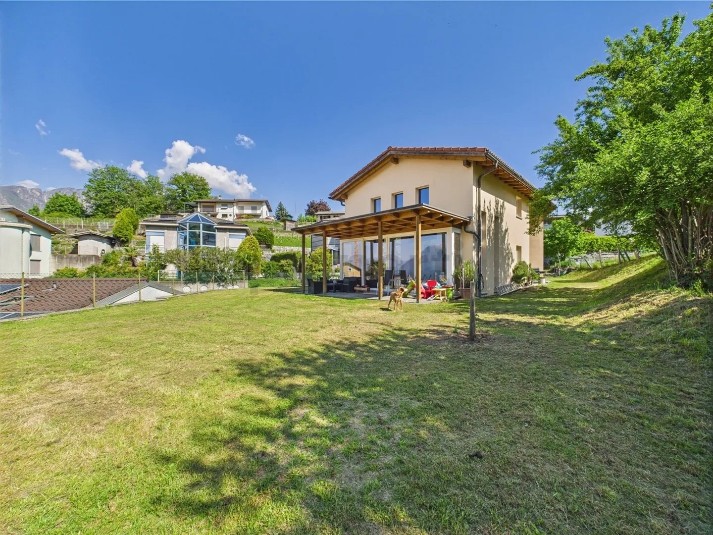 Incantevole casa unifamiliare di 6 locali a Giubiasco - Foto 1 di 12