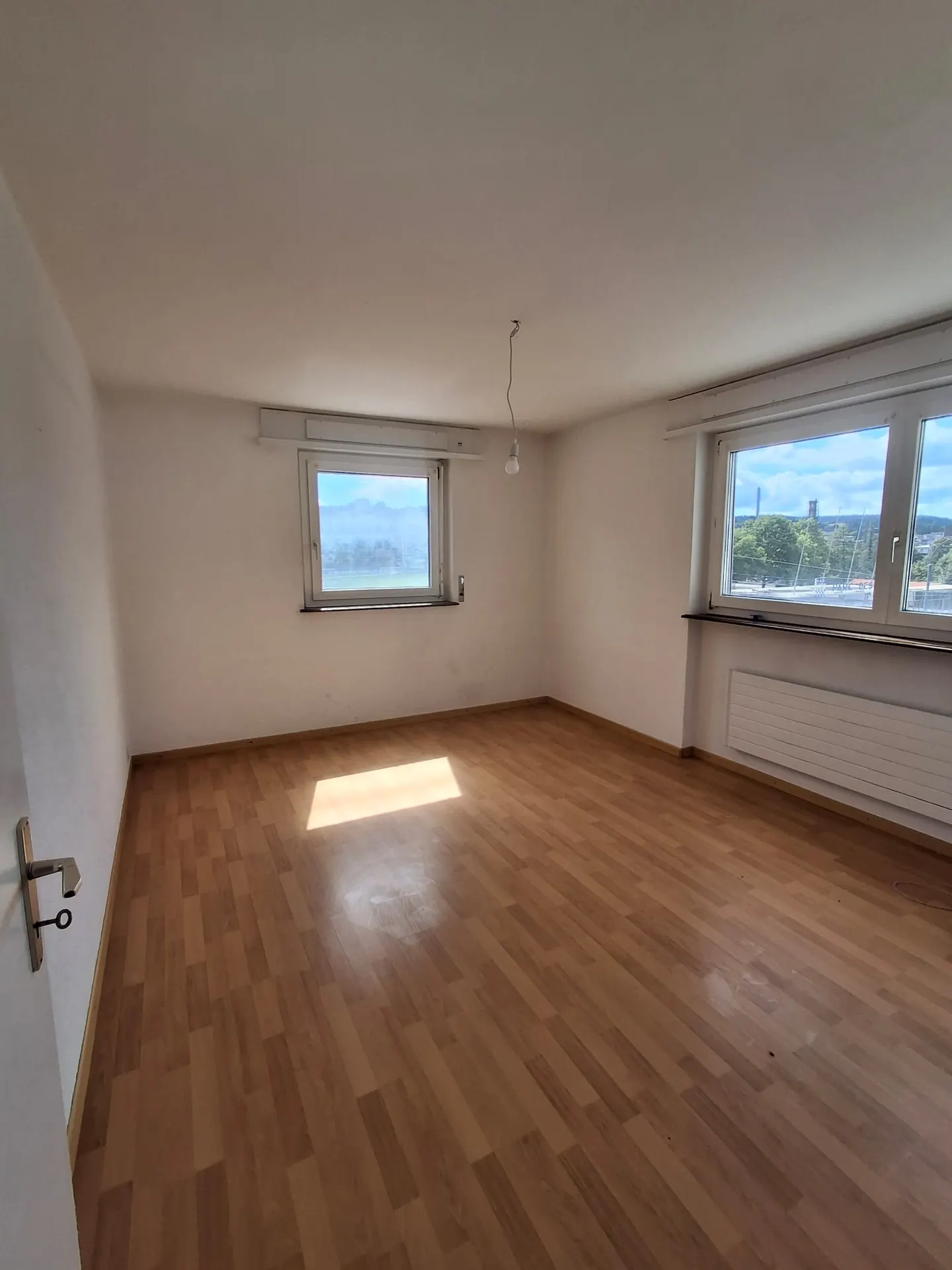 Renovated 3.5 Room Apartment - Photo 3 of 5