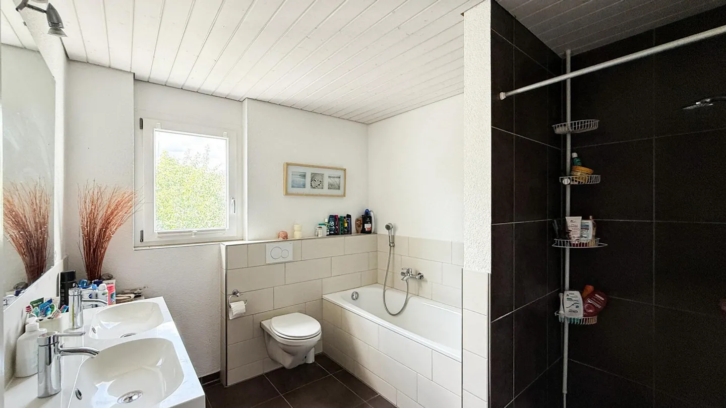 Bellissima casa unifamiliare a Trasadingen, Canton Schaffhausen - Foto 13 di 16