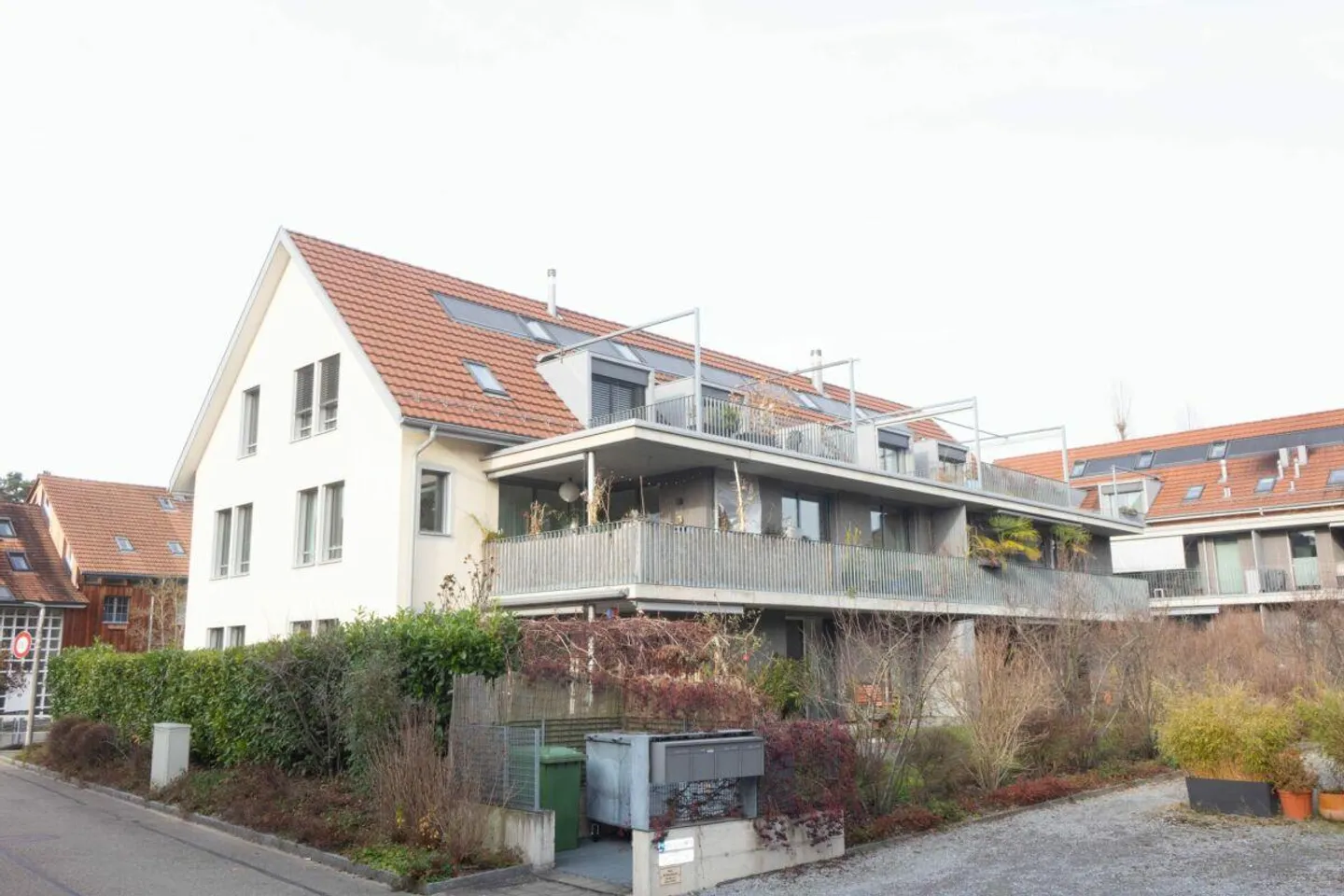 Appartement lumineux et spacieux avec balcon ensoleillé - Photo 1 sur 11