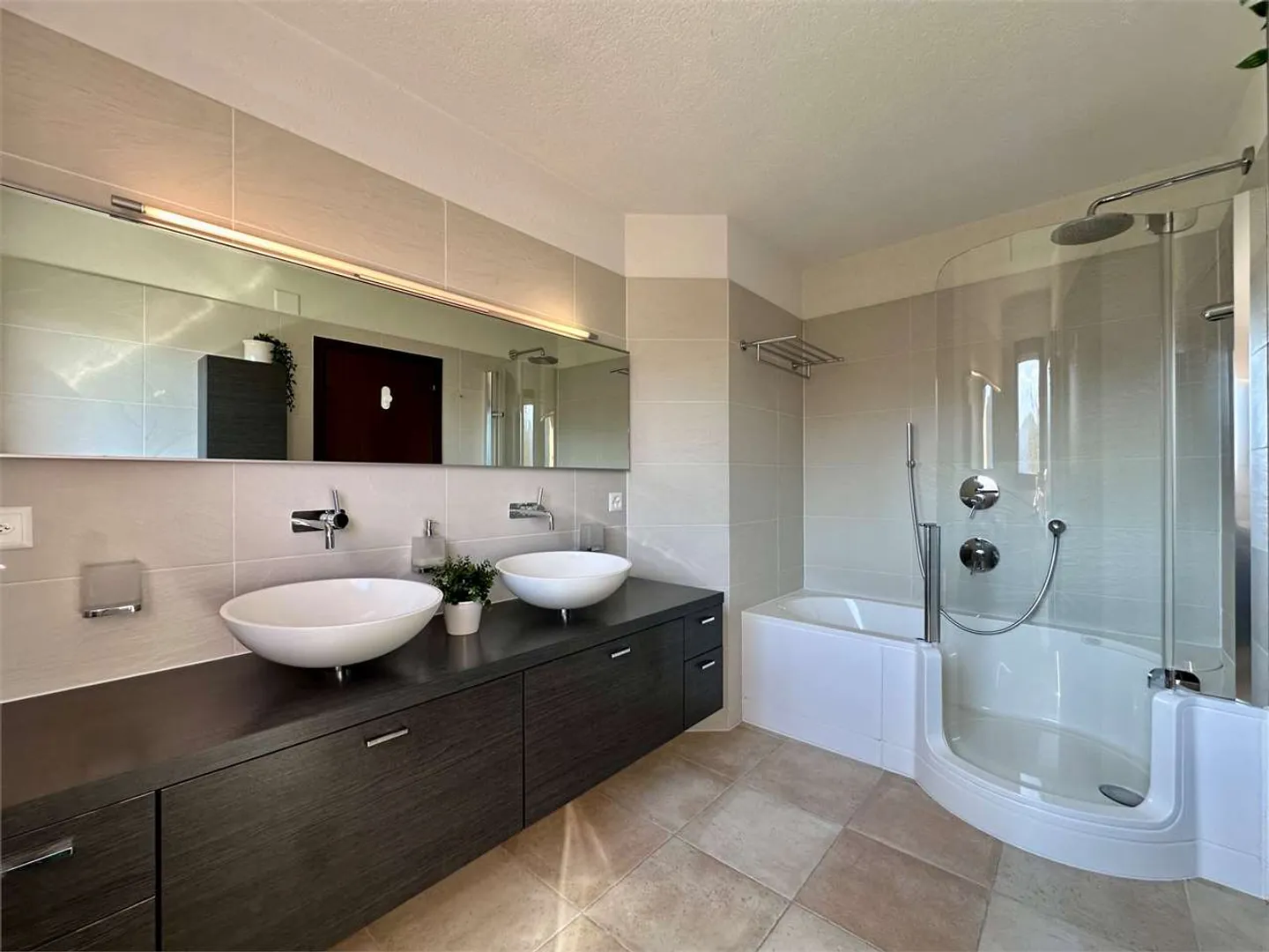 Charming Tessiner House - Photo 10 of 13