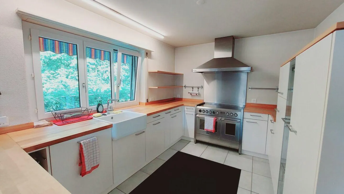 Geräumiges Familienhaus in der Natur - Foto 5 von 8
