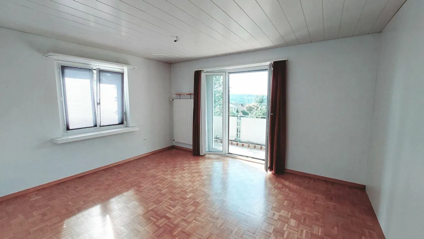 Geräumiges Familienhaus in der Natur - Foto 6 von 8