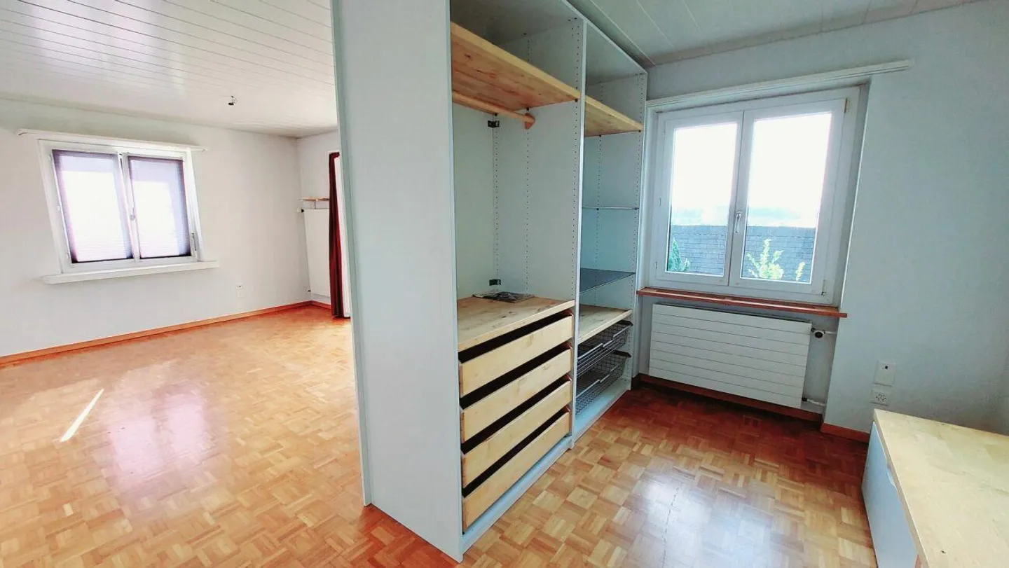 Geräumiges Familienhaus in der Natur - Foto 7 von 8