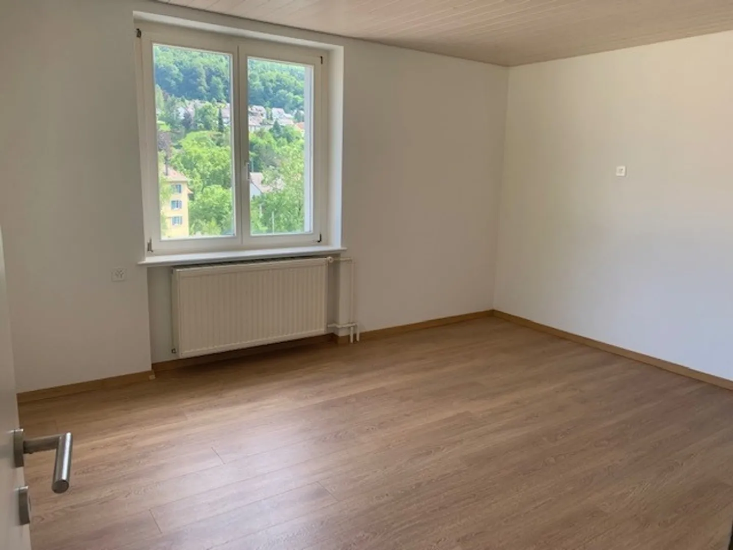 Renovierte Wohnung in Grellingen - Foto 1 von 10