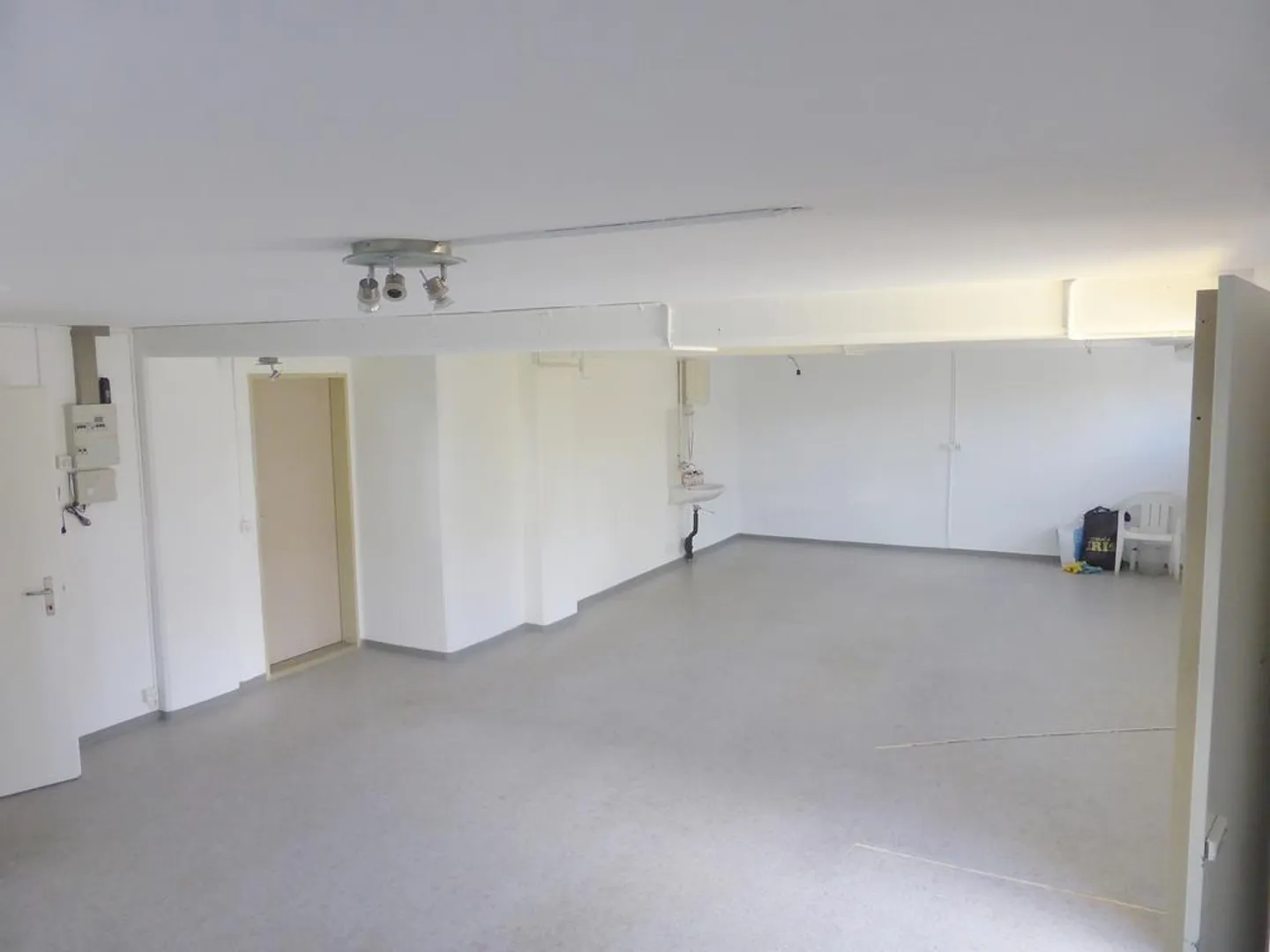 Spazio commerciale a Dällikon - Foto 3 di 4