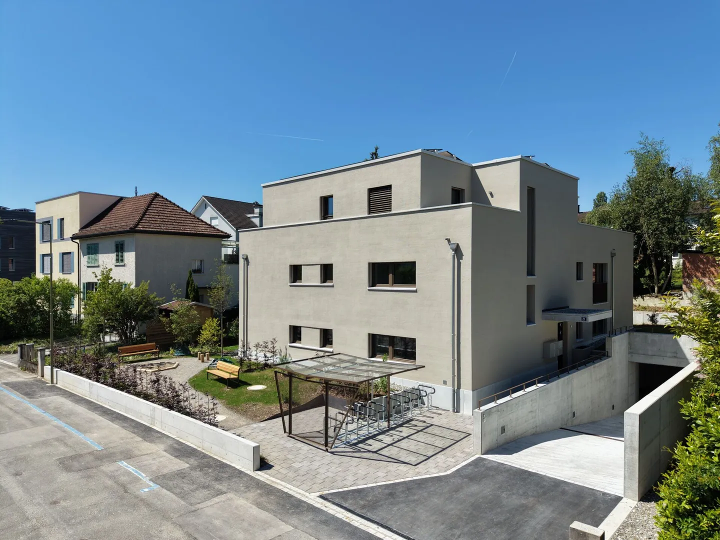 Vie urbaine, vie détendue : moderne appartement de 3,5 pièces au 1er étage - Photo 3 sur 11