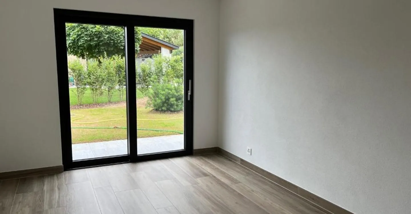 Modernes Apartment mit Terrasse - Foto 6 von 12