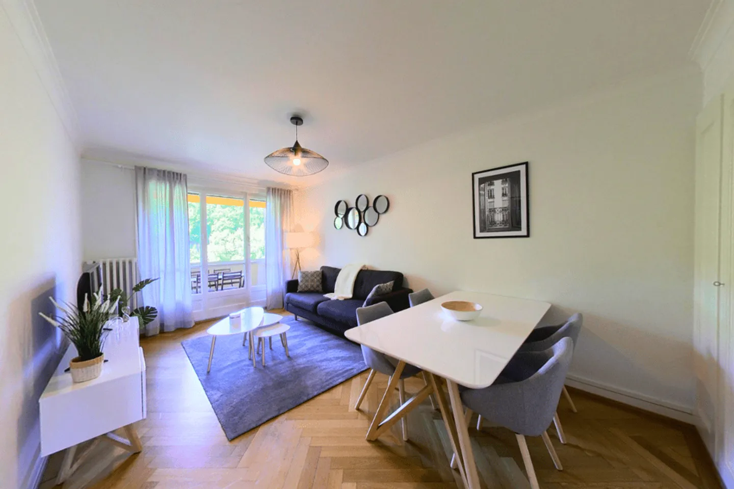 1-Zimmer möblierte geräumige Wohnung mit Balkon in Genf! - Foto 2 von 13