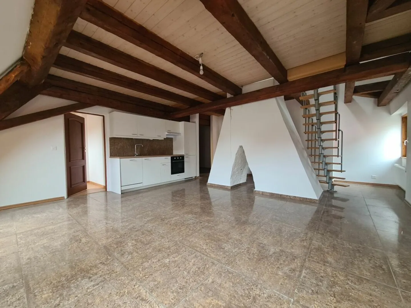 Duplex apartment - Photo 1 of 8