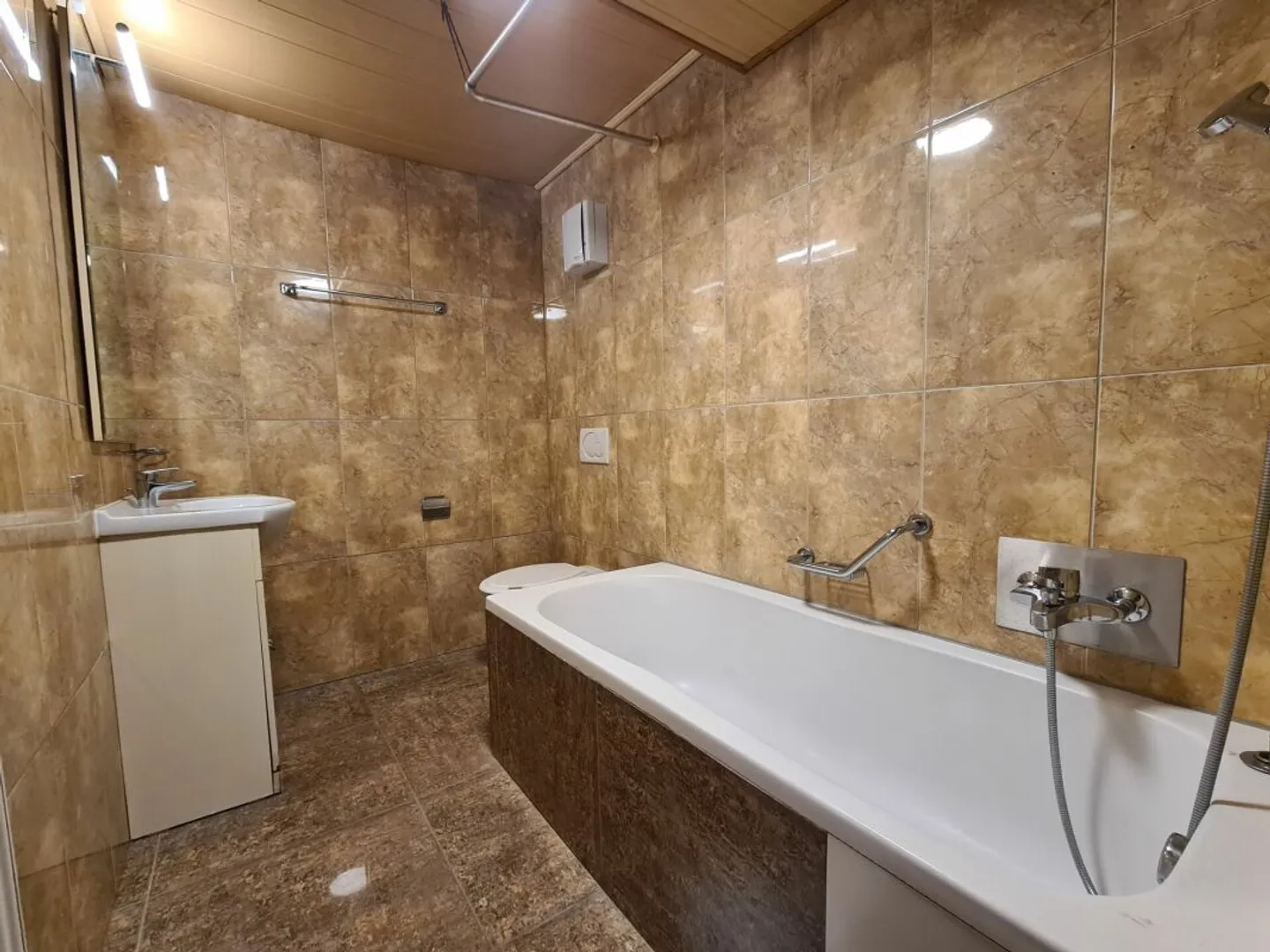 Duplex apartment - Photo 8 of 8