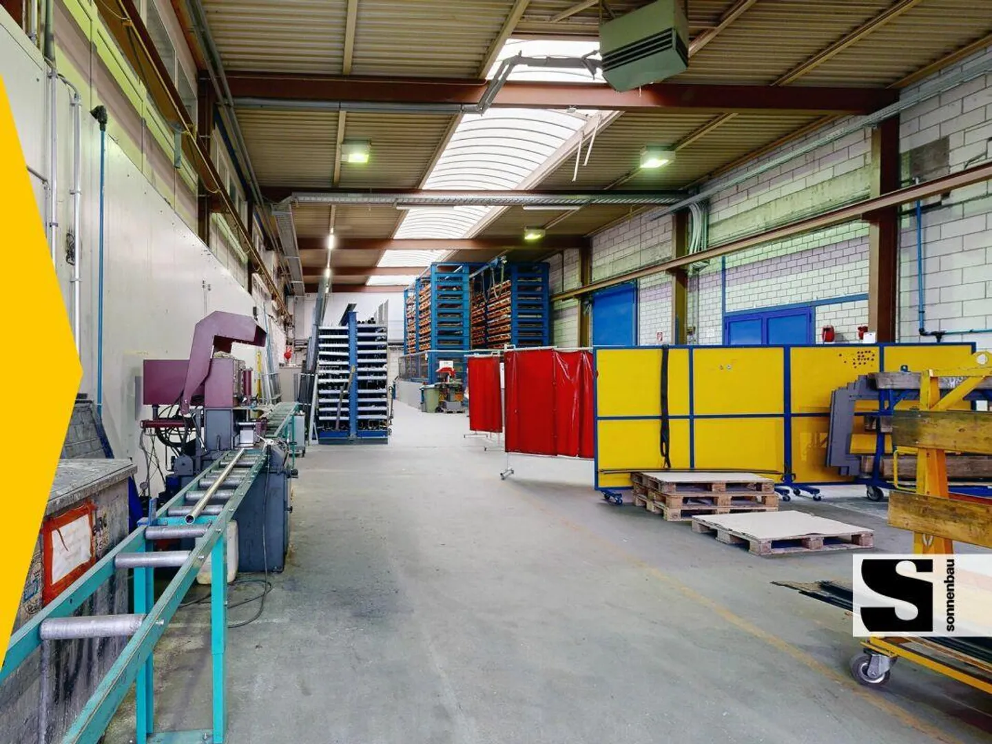 Espace commercial avec accès de plain-pied - idéal pour les artisans - Photo 1 sur 4