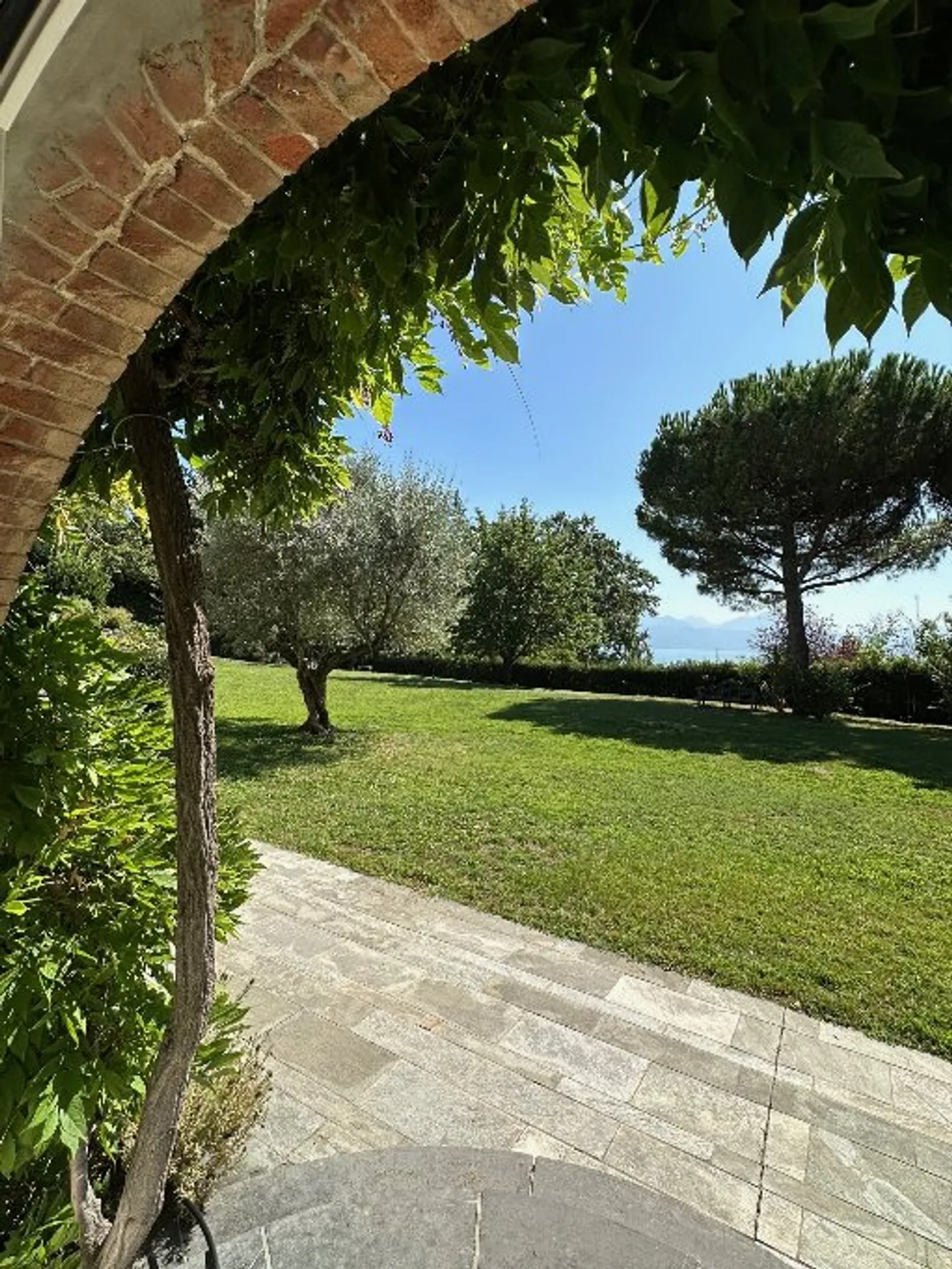 Réf - E32 3,5 Zimmer im Untergeschoss -1 - Photo 8 sur 11