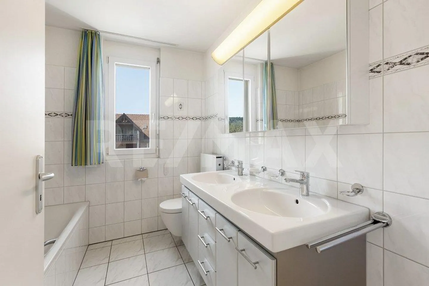 Bright 4.5-room apartment in a quiet and central location - Photo 10 of 13
