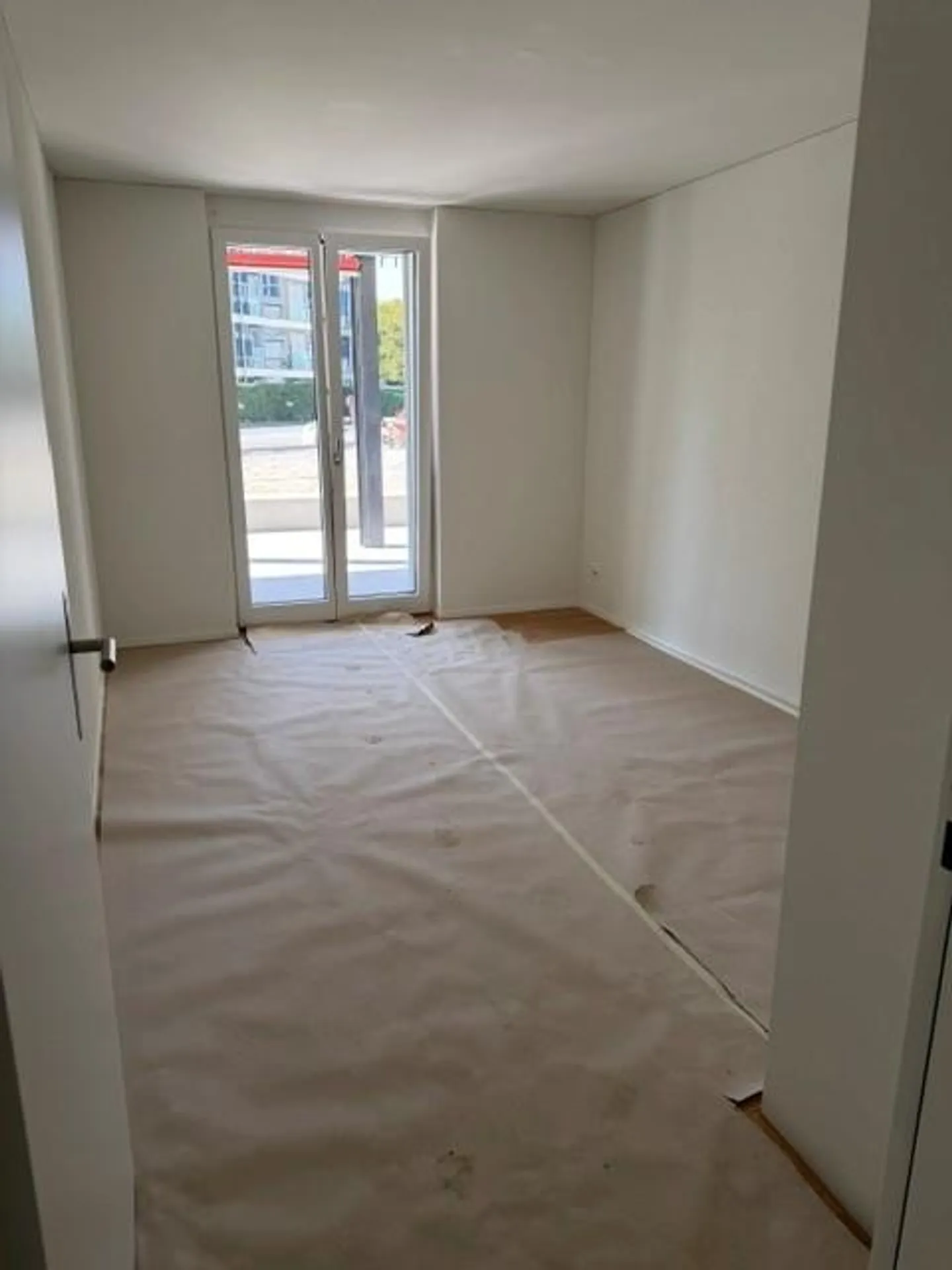 Exclusive 2.5-room apartment on the ground floor - modern & comfortable - Photo 9 of 12