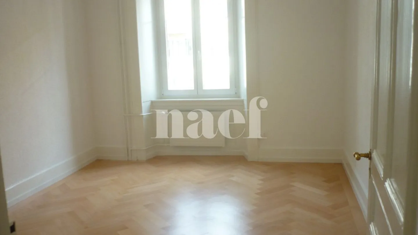 Charming 3-room apartment on the 1st floor - Photo 2 of 6