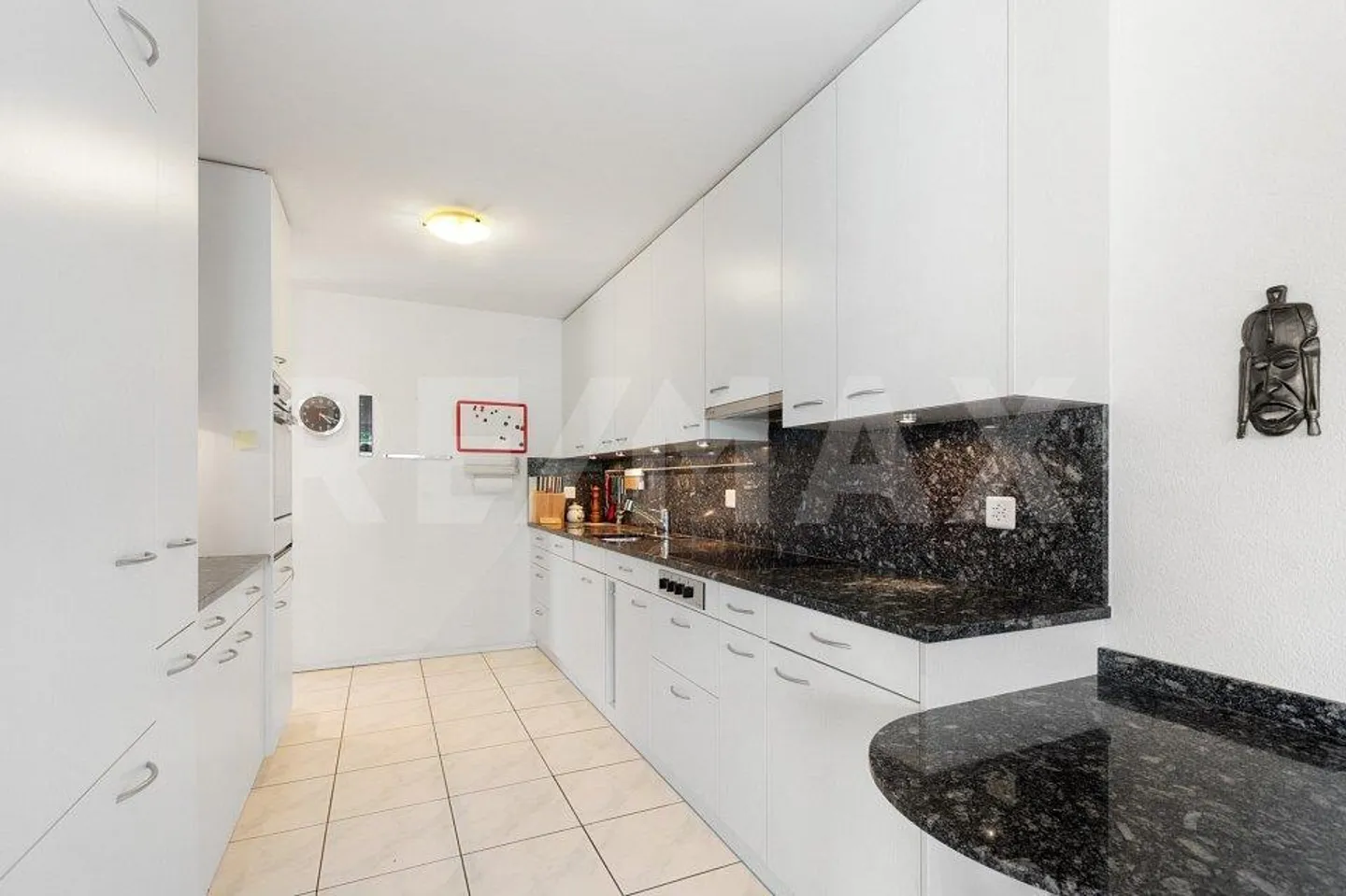 Bright 4.5-room apartment in a quiet and central location - Photo 6 of 13
