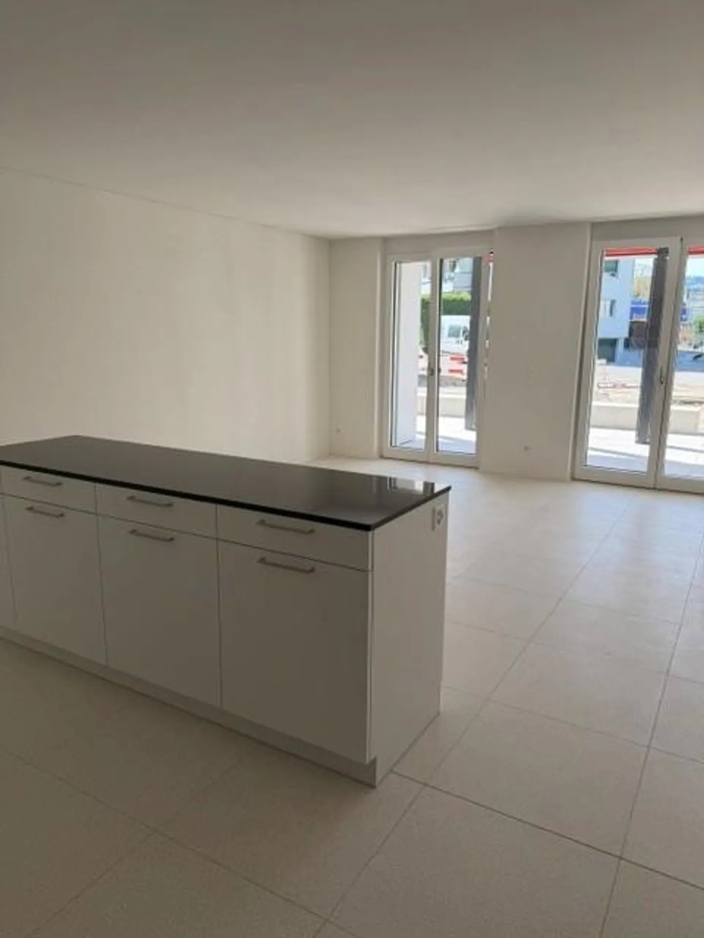 Exclusive 2.5-room apartment on the ground floor - modern & comfortable - Photo 5 of 12
