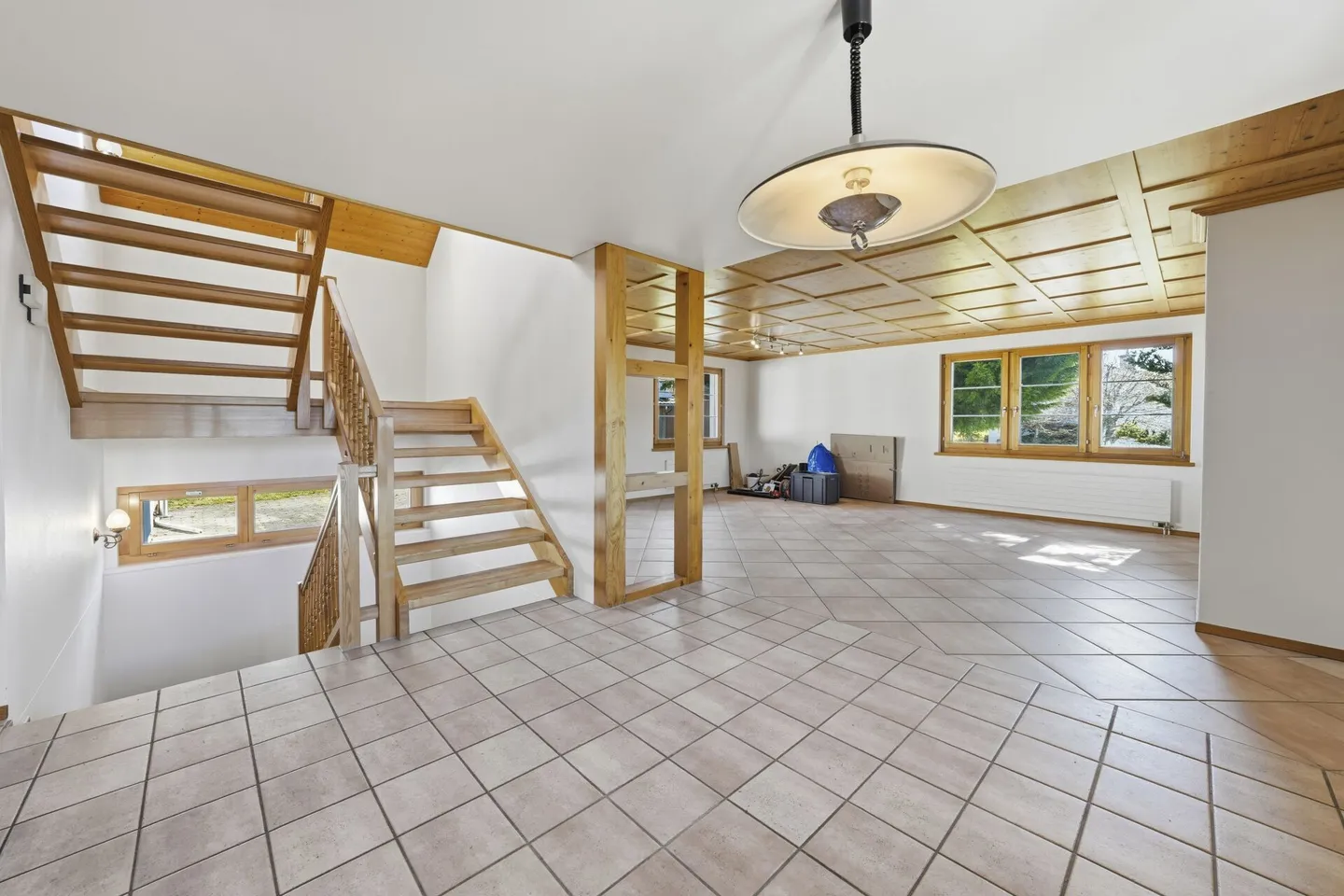 Detached Family Paradise with Apartment, Far View and Versatile Space Offer - Photo 9 of 36