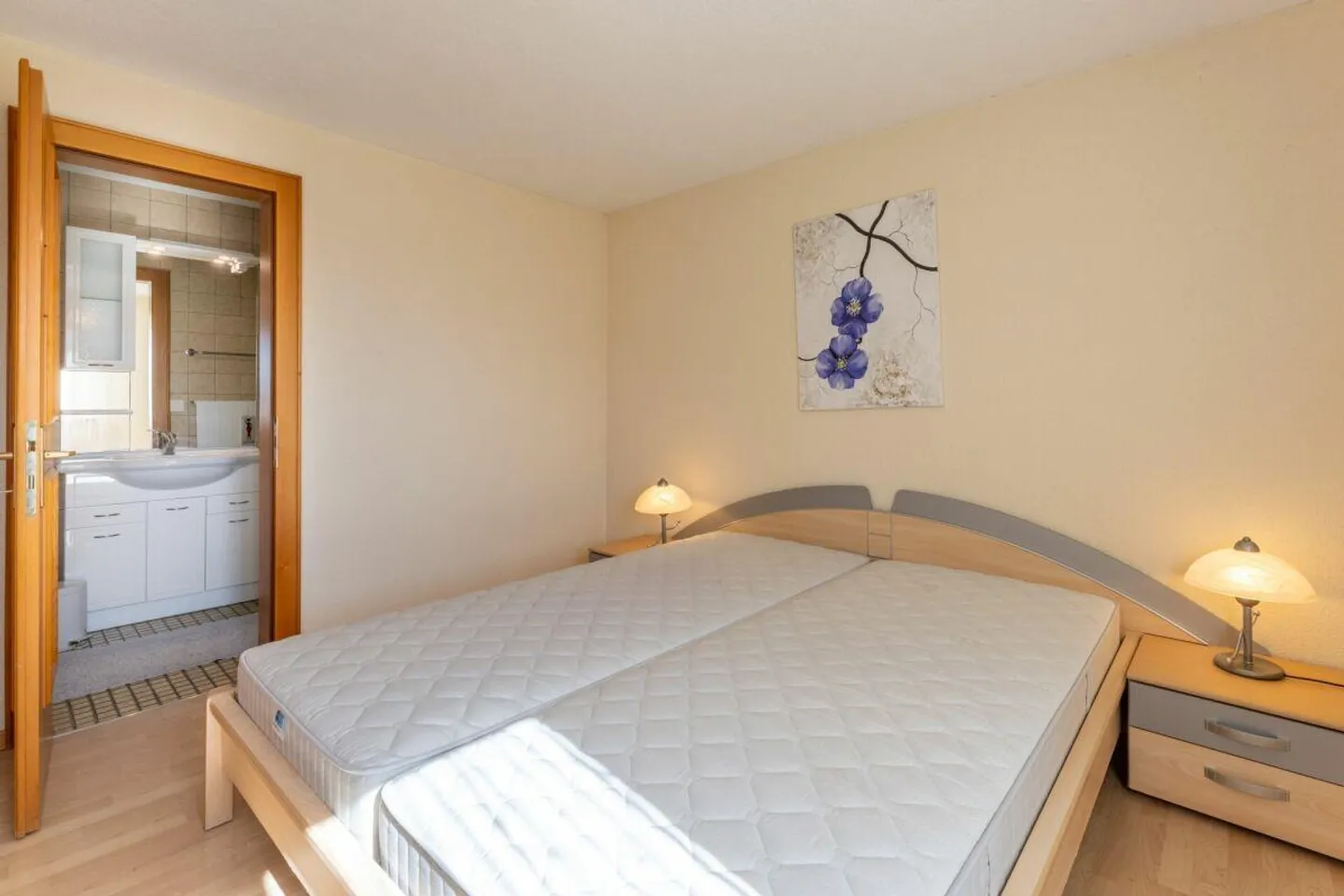 Bellissimo appartamento per vacanze luminoso 3 ½ locali arredato in posizione sud a Flims Dorf - Foto 3 di 6