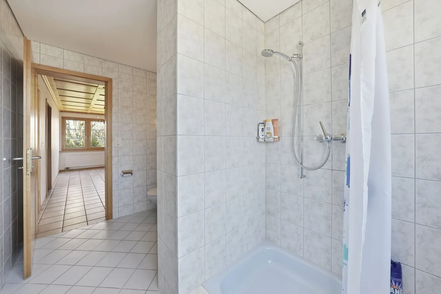 Detached Family Paradise with Apartment, Far View and Versatile Space Offer - Photo 18 of 36