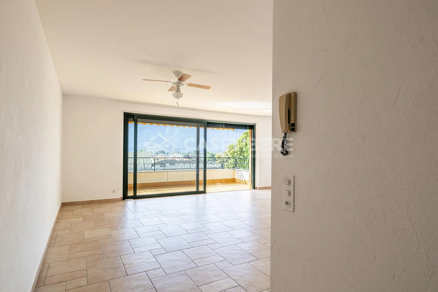 Ampio appartamento vista lago - Foto 1 di 19