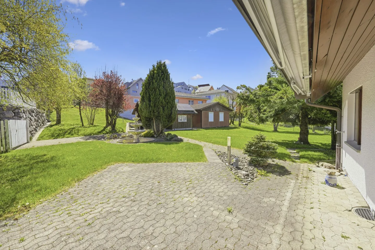 Detached Family Paradise with Apartment, Far View and Versatile Space Offer - Photo 31 of 36