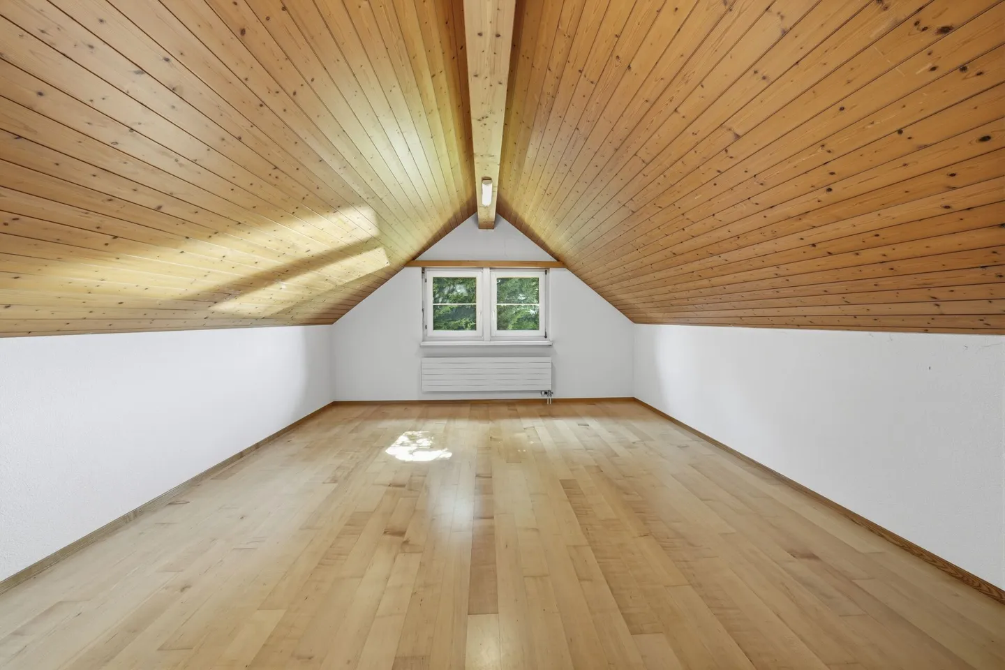 Detached Family Paradise with Apartment, Far View and Versatile Space Offer - Photo 32 of 36