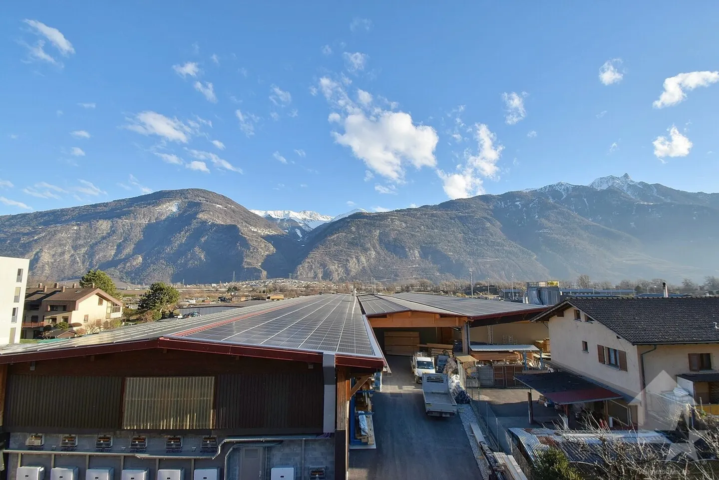 Pretty 4.5 rooms, spacious and including 1 parking space - Photo 7 of 12