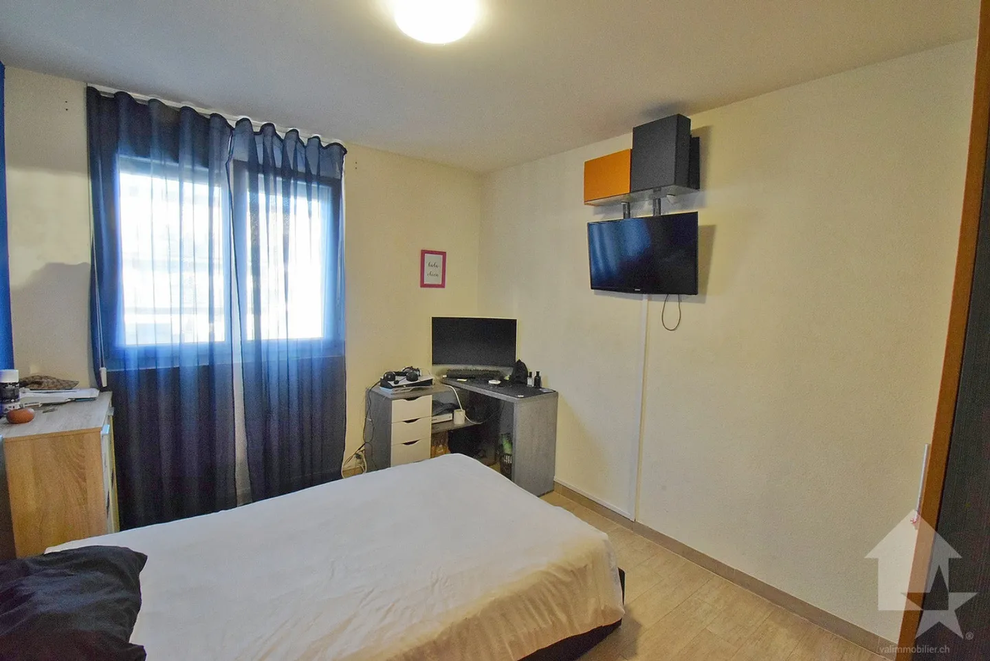 Pretty 4.5 rooms, spacious and including 1 parking space - Photo 10 of 12