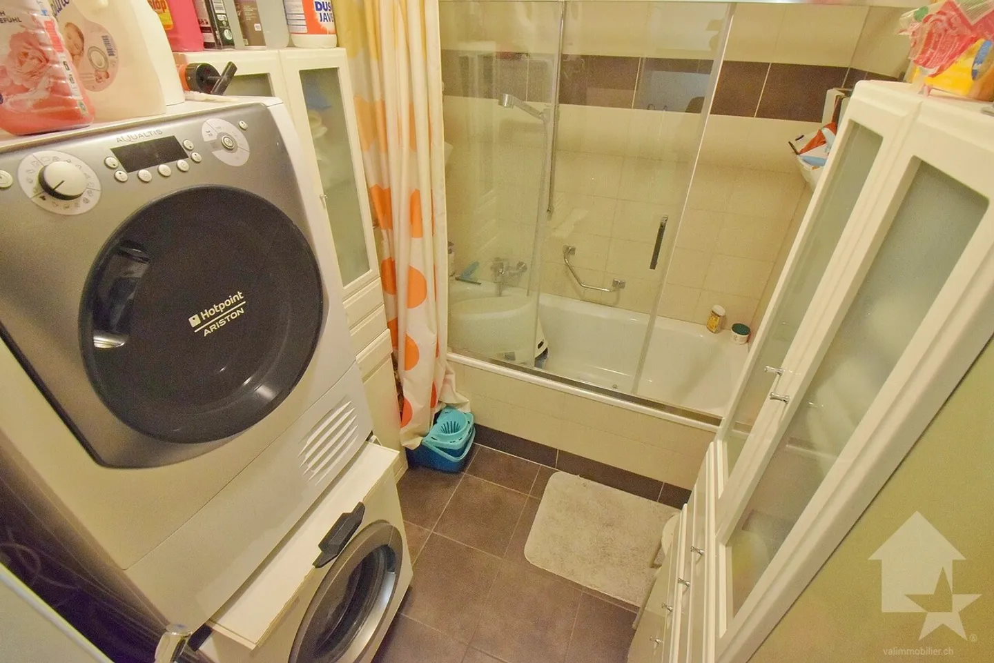 Pretty 4.5 rooms, spacious and including 1 parking space - Photo 11 of 12