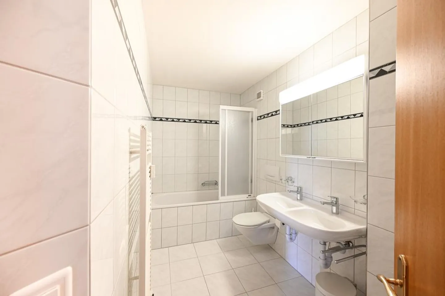 Condominium attrayant dans un emplacement central - Photo 3 sur 7