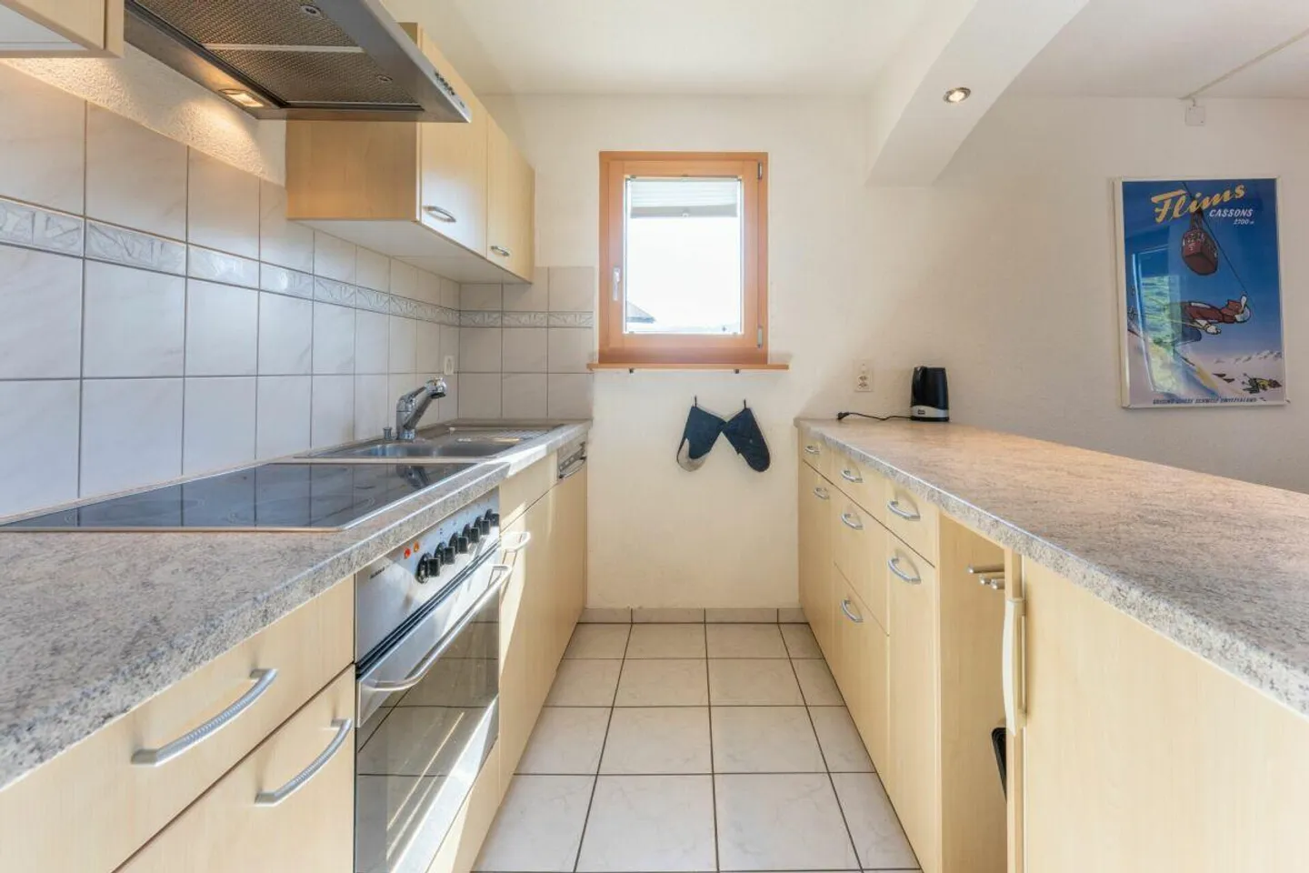 Bellissimo appartamento per vacanze luminoso 3 ½ locali arredato in posizione sud a Flims Dorf - Foto 5 di 6