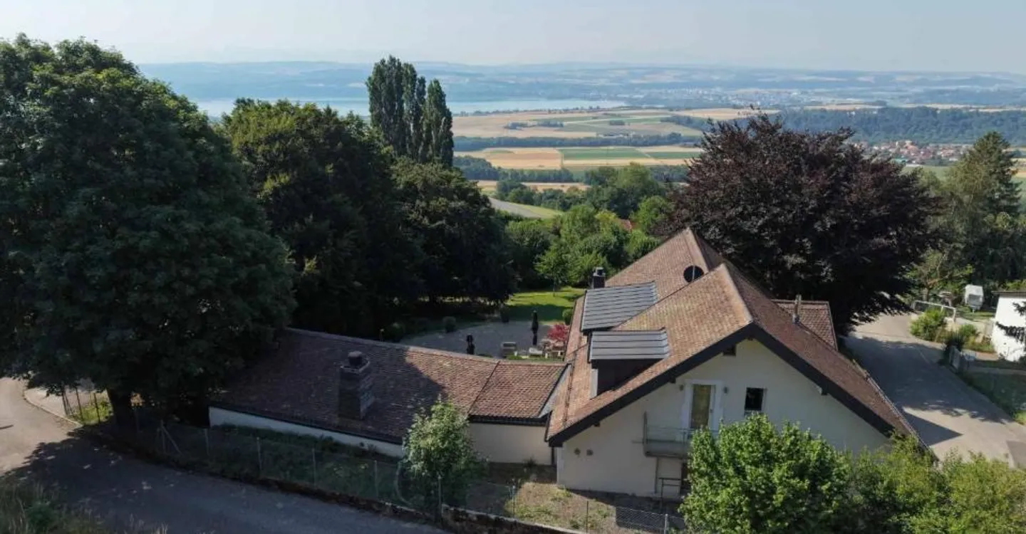 Villa Charmante avec Vue Lac - Photo 1 sur 13