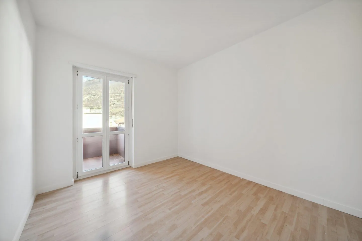 Central and economical - Photo 8 of 12