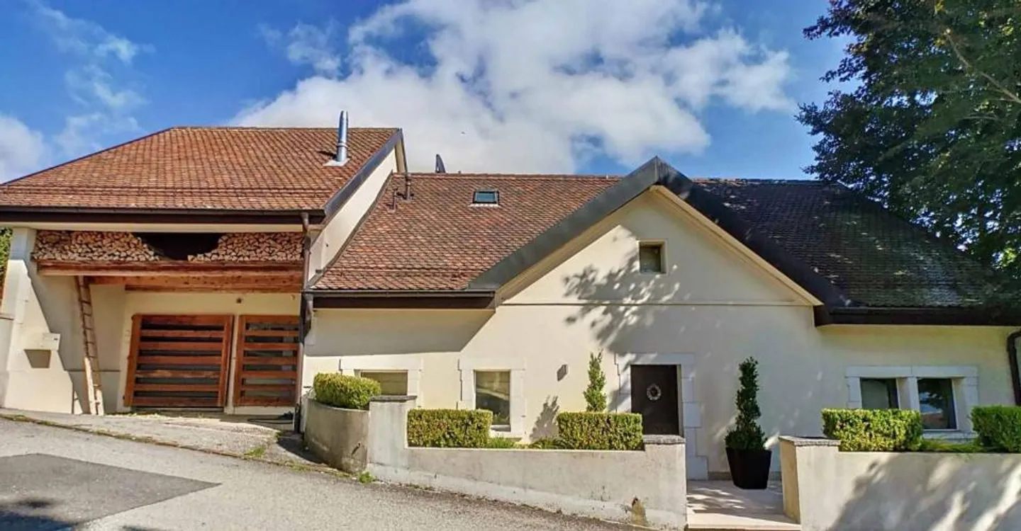 Villa Charmante avec Vue Lac - Photo 3 sur 13